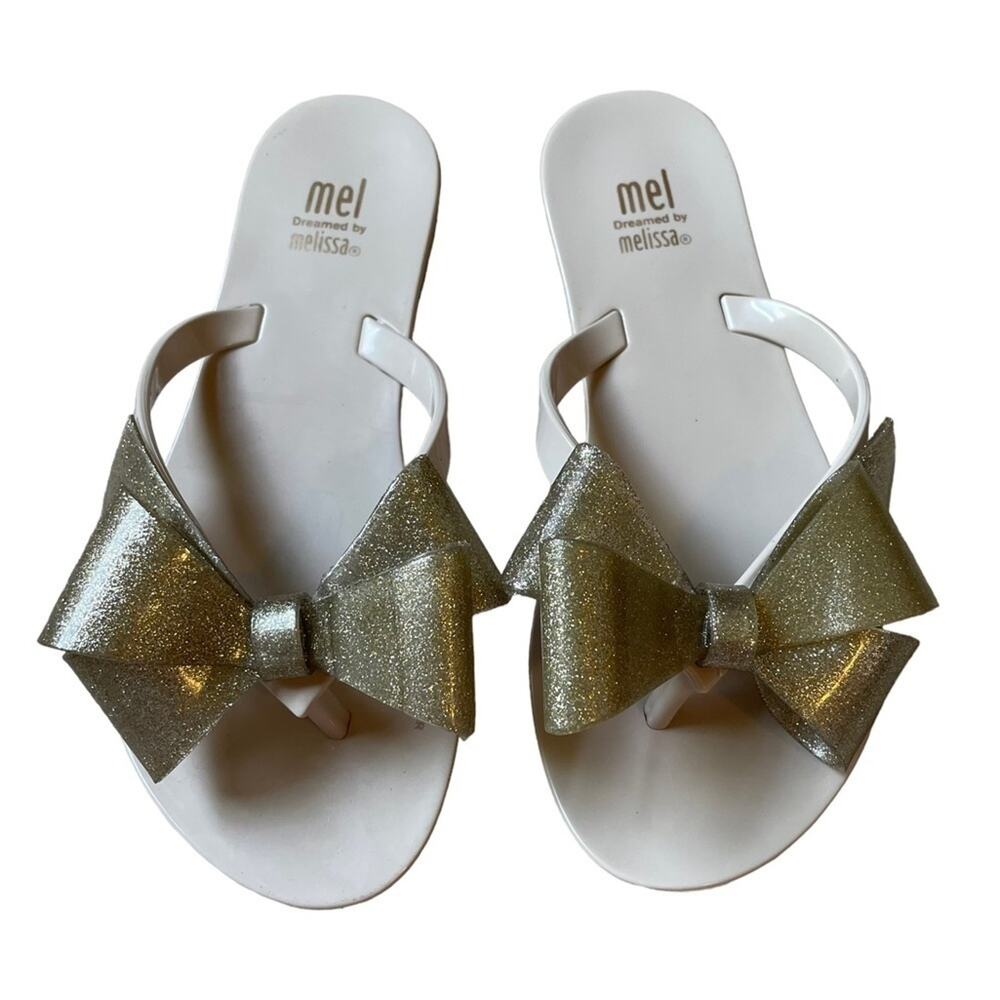 Mel by Melissa Harmonic Bow Gold Sandals Flip Flops Size 2 NEW
